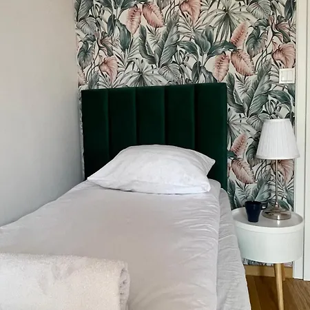 Centrum Wlodarzewska 30 M45 Lägenhet